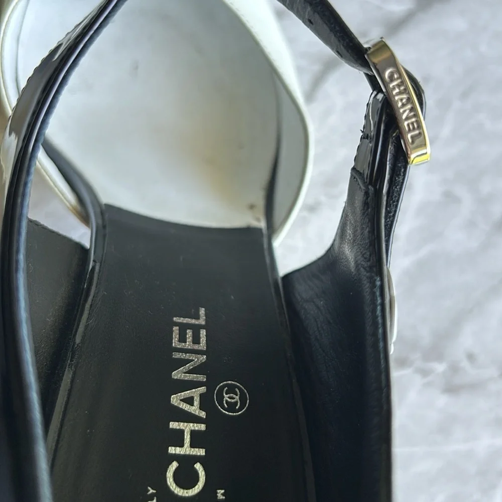 Chanel Black and White Women's block heels patent leather size 37 Resort 2020